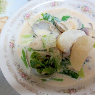 カブとあさりの豆腐味噌スープ